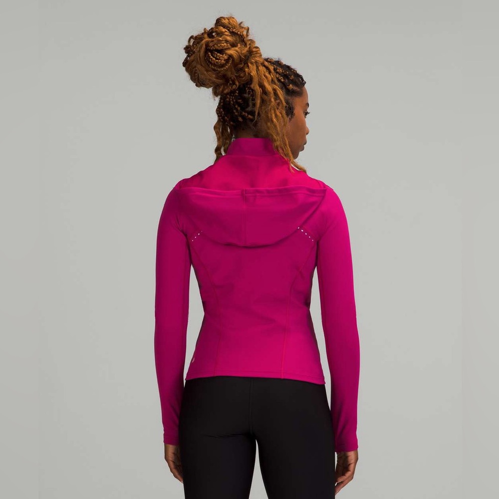 Lululemon Rain Repellent Running Jacket, Wild Berry, Size 4 Great Condition - Picture 4 of 8